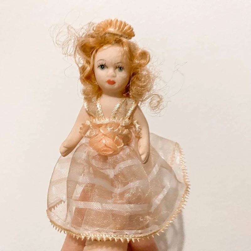 faq-tentang-boneka-klasik-eropa-jadul - Panduan Lengkap Boneka Klasik Eropa Jadul dan Investasinya