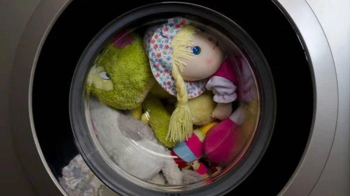 tips-lanjutan-dan-praktik-terbaik-perawatan-boneka - Cara Membersihkan Boneka Plush Besar Agar Lembut dan Awet