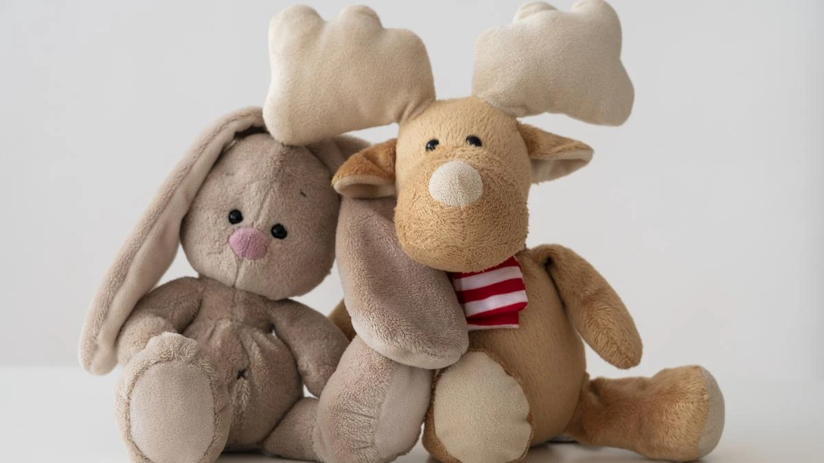 daftar-perlengkapan-dan-sumber-daya-penting-untuk - Cara Menyimpan Boneka Koleksi Agar Tidak Rusak dengan Teknik Tepat