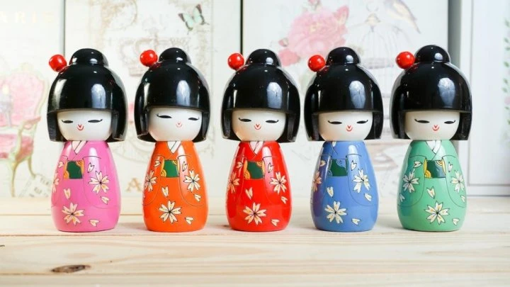 kesimpulan-dan-implikasi-pelestarian-boneka-kayu-m - Boneka Klasik Kayu Maple: Sejarah dan Nilai Budaya Jepang