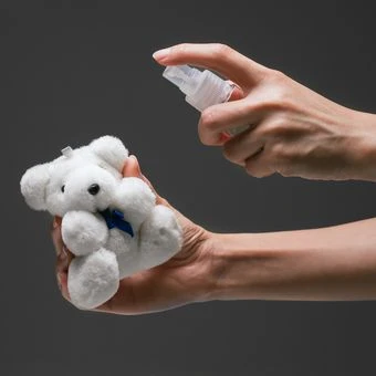 testing-dan-validasi-hasil-pembersihan-boneka-plus - Cara Membersihkan Noda Makanan pada Boneka Plush dengan Aman