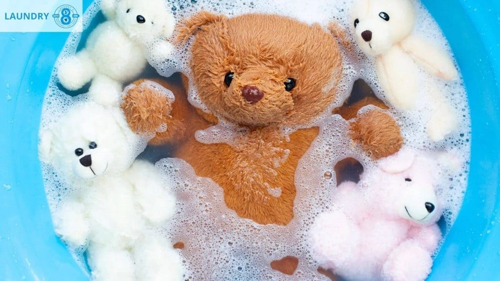 tips-memilih-dan-merawat-boneka-untuk-anak-aktif - Cara Memilih Boneka Tahan Cuci untuk Anak Aktif dengan Aman